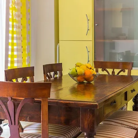 Guest house Alma 4*