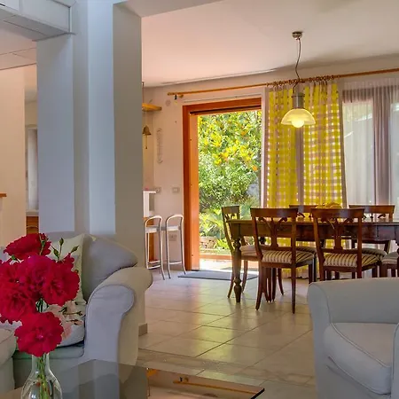 Guest house Alma