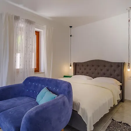 Guest house Alma