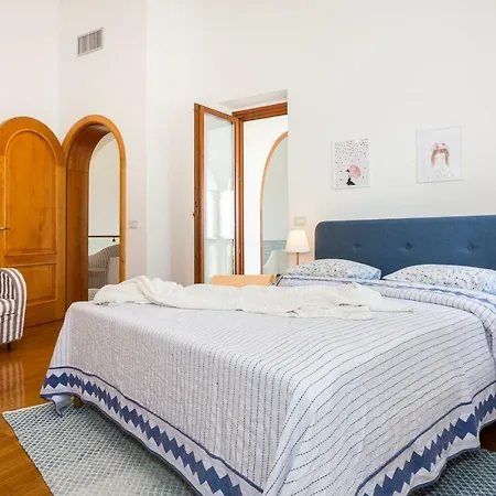 Πανσιόν Alma 4*