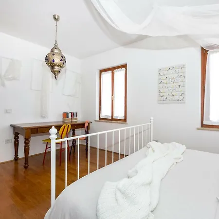 Alma Guest house