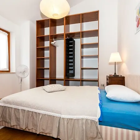 Alma Πανσιόν 4*